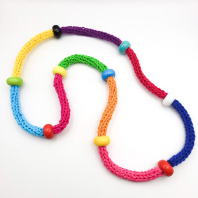 Handgestrickte Kette „Multicolor“