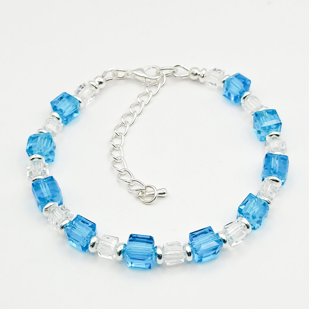 Crystal Cube Armband „Blauer Zirkon“