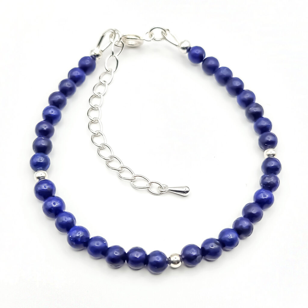 Armband Silver&Stone „Lapislazuli“ 6mm mit silbernen Perlen